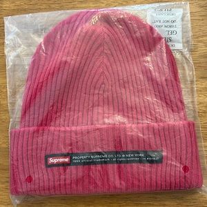Supreme Property Label Beanie